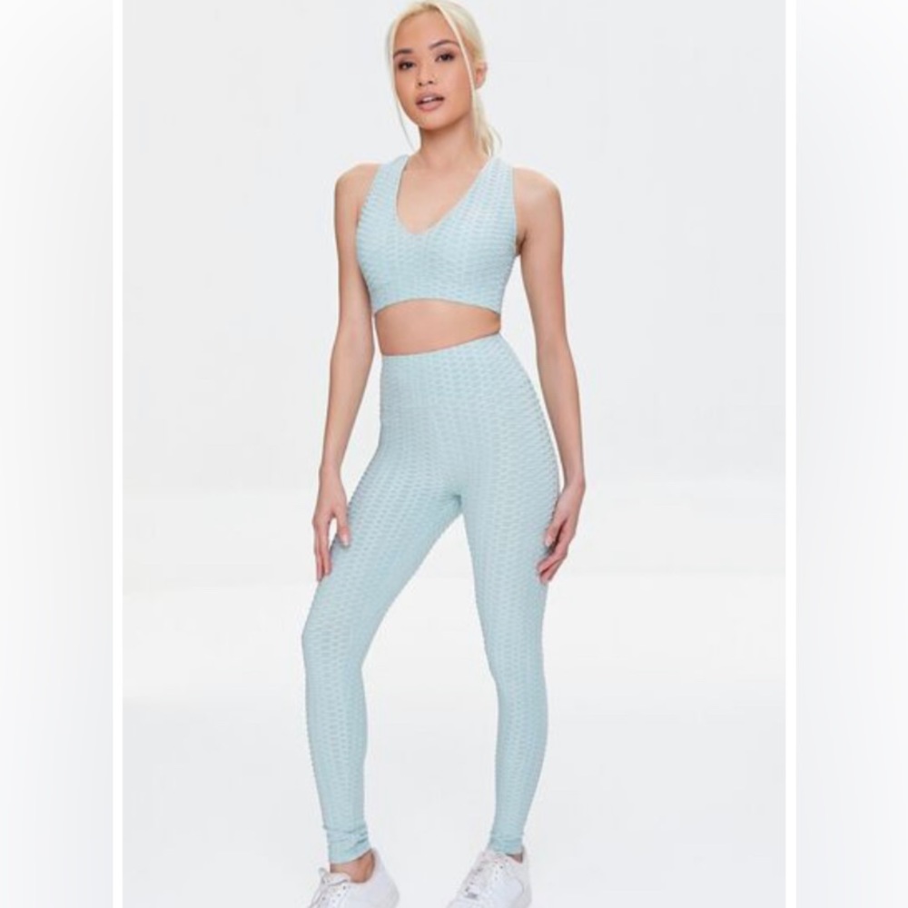 Forever 21 Honeycomb Workout Set - Picture 1 of 6